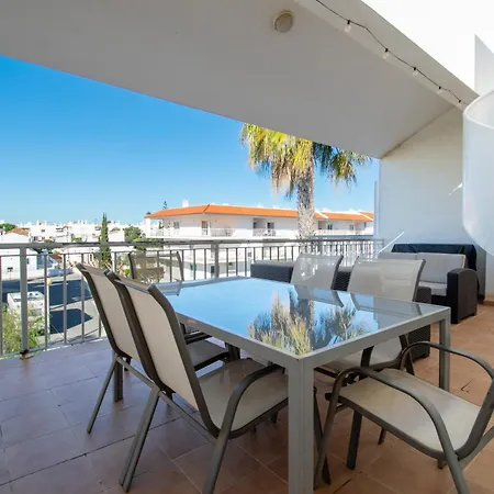 Beguest Rilofe Rooftop View